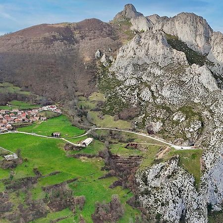 Hotel Rural El Sestil Dobres Exterior photo