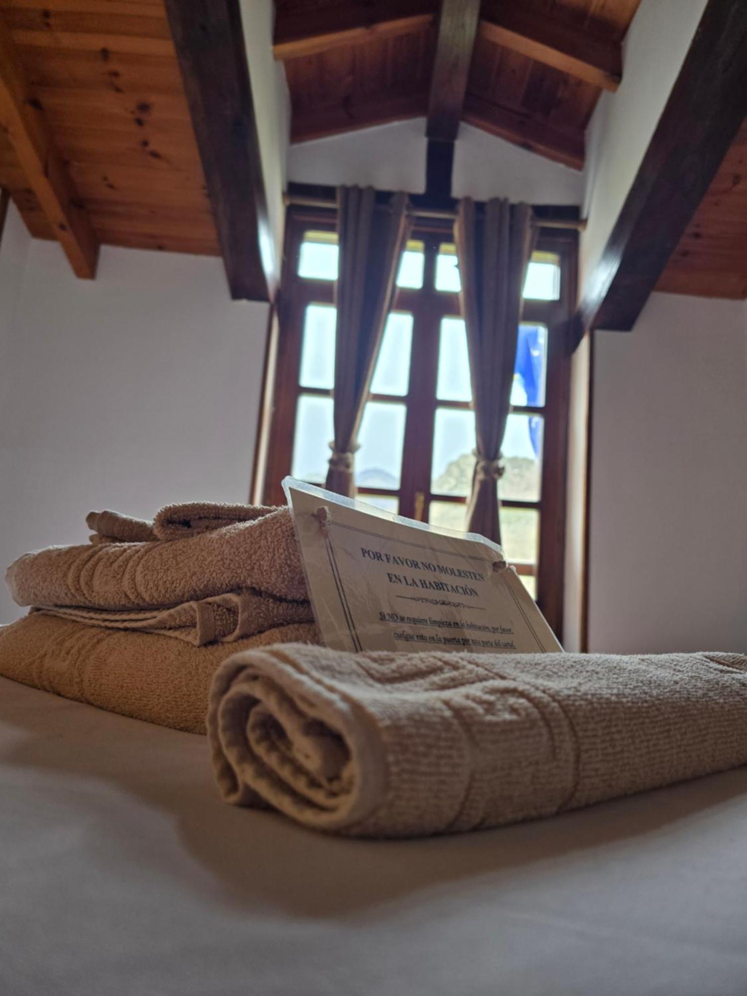 Hotel Rural El Sestil Dobres Exterior photo
